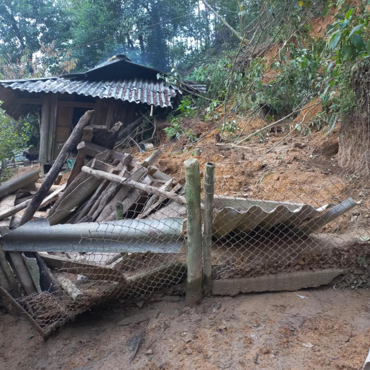 Structural Rebuilding - Tamay & Me - Handmade in Vietnam
